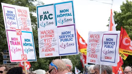 Manifestation de la "marée populaire" à Dijon le 26 mai 2018 (MAXPPP)