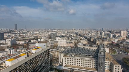 En France, quatre millions de personnes sont sans abri, mal logées ou sans logement personnel, selon la Fondation Abbé-Pierre.&nbsp; (PHOTO12 / GILLES TARGAT)