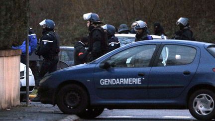 &nbsp; (Les hommes du GIGN ont donné l'assaut sur les locaux de l'entreprise CTD peu après 17 heures © Christophe Ena/AP/SIPA)