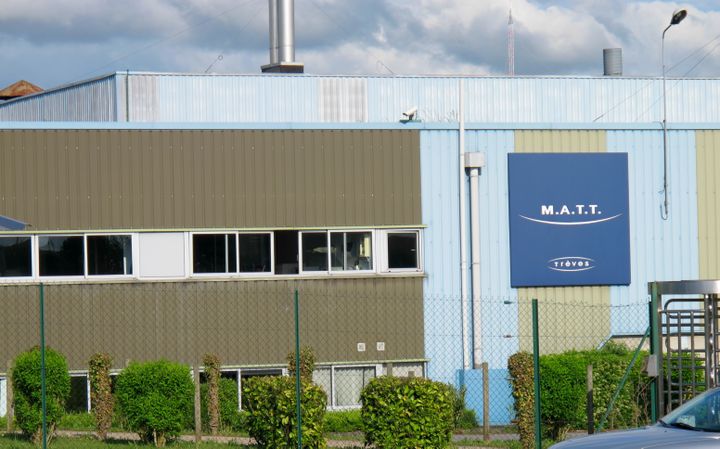 Le groupe Trèves détient l'usine de la MATT, située à Montcornet. (CAMILLE ADAOUST / FRANCEINFO)