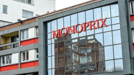 Un magasin Monoprix à&nbsp;Dunkirk&nbsp;(Nord), le 27 mars 2018. (PHILIPPE HUGUEN / AFP)