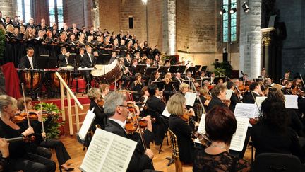 Jacques Mercier dirige le Requiem de Verdi
 (MAXPPP/REMY PERRIN )