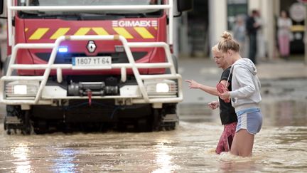 Intempéries : inondations spectaculaire après une vague d'orages dans le Sud-Ouest