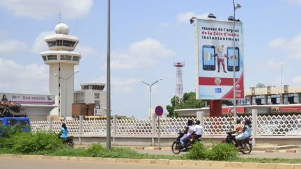 L'a&eacute;roport de Ouagadougou, au Burkina Faso, le 24 juillet 2014. (AHMED OUOBA / AFP)