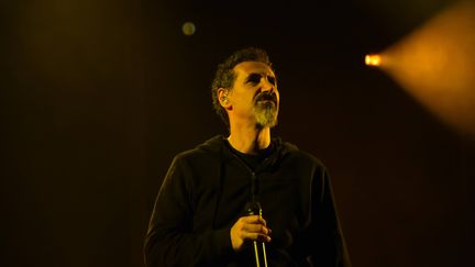 Serj Tankian, leader du groupe System of a Down, sur scène au Mexique le 7 octobre 2018 (CARLOS TISCHLER / REX / SHUTTERSTOCK / SIPA)