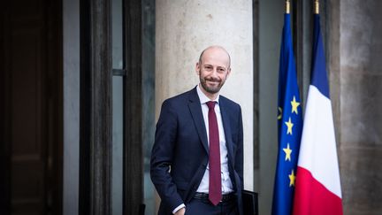 Stanislas Guerini, ministre de la Transformation et de la Fonction publiques, à l'Elysée, à Paris, le 20 décembre 2023. (XOSE BOUZAS / HANS LUCAS / AFP)