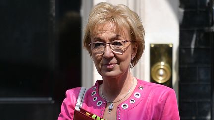 L'ancienne ministre britannique chargée des relations avec le Parlement, Andrea Leadsom,&nbsp;après un Conseil des ministres au 10 Downing Street, le 21 mai 2019 à Londres (Royaume-Uni). (DANIEL LEAL-OLIVAS / AFP)