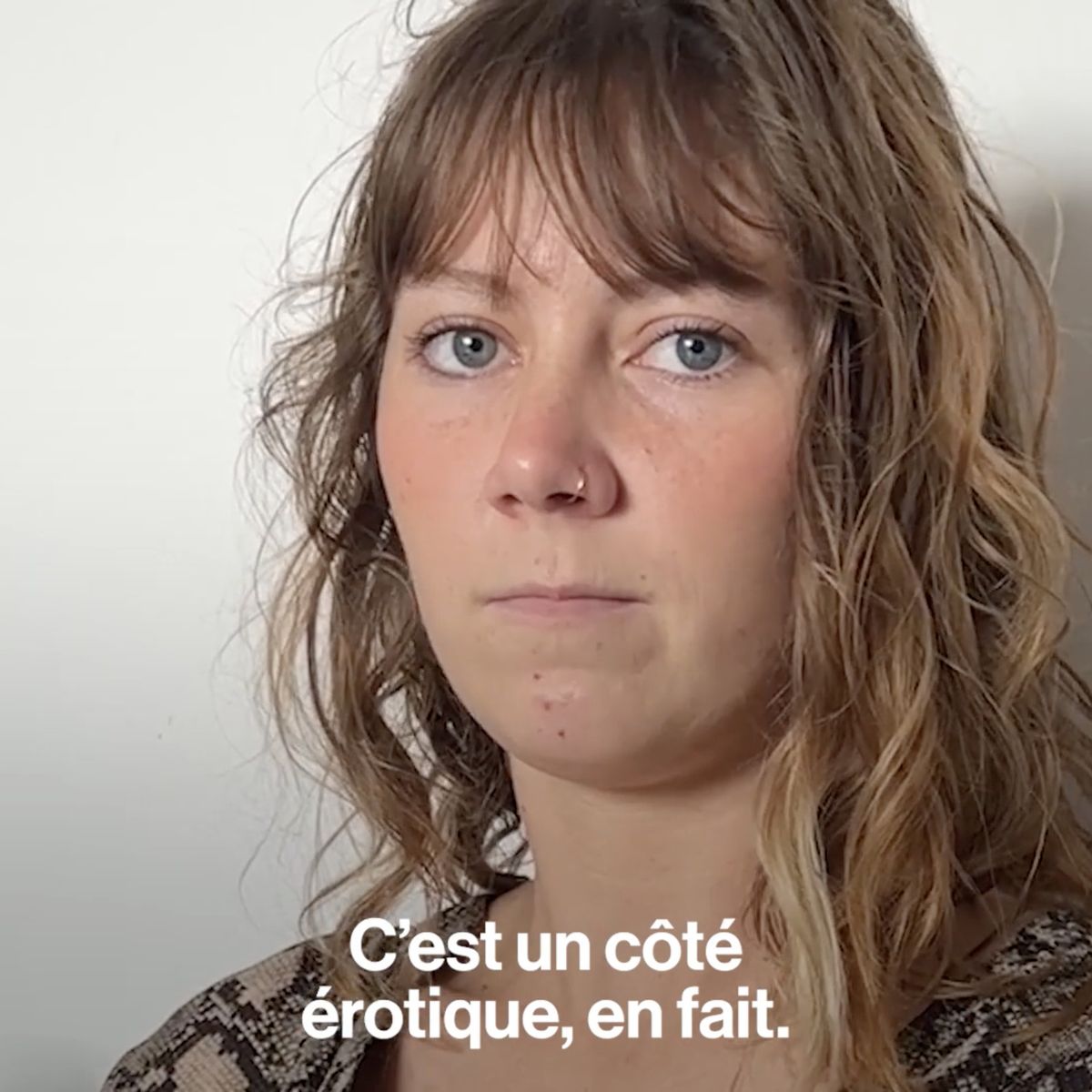 VIDEO. Elle vend des photos de ses pieds sur internet