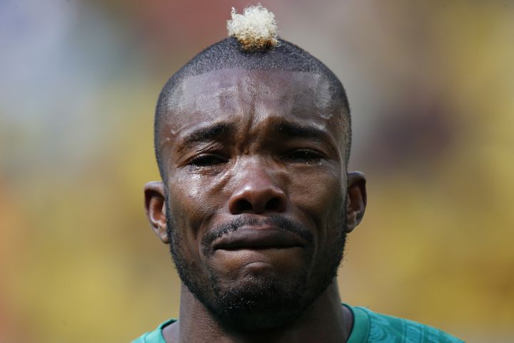 &nbsp; (Serey Die n'a pu retenir ses larmes lors de l'hymne de la Côte d'Ivoire © Reuters)