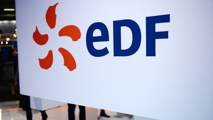 Le chiffre d'affaires d'EDF a augmenté de 70% tiré par la hausse des prix de l'énergie, mais le groupe passe dans le rouge avec une très lourde perte nette. Photo d'illustration. (ERIC PIERMONT / AFP)