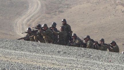  (12 000 soldats s'entrainent sur la base centrale de l'armée de terre afghane à Kaboul © RF / Gilles Gallinaro)