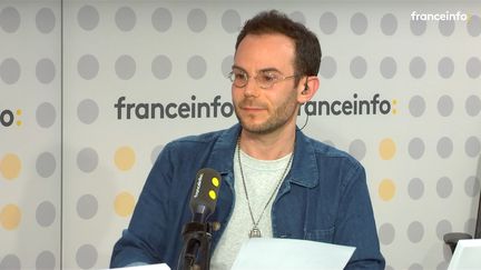 Clément Viktorovitch dans Entre les lignes, sur franceinfo, mercredi 13 avril 2022. (CAPTURE ECRAN / FRANCEINFO)