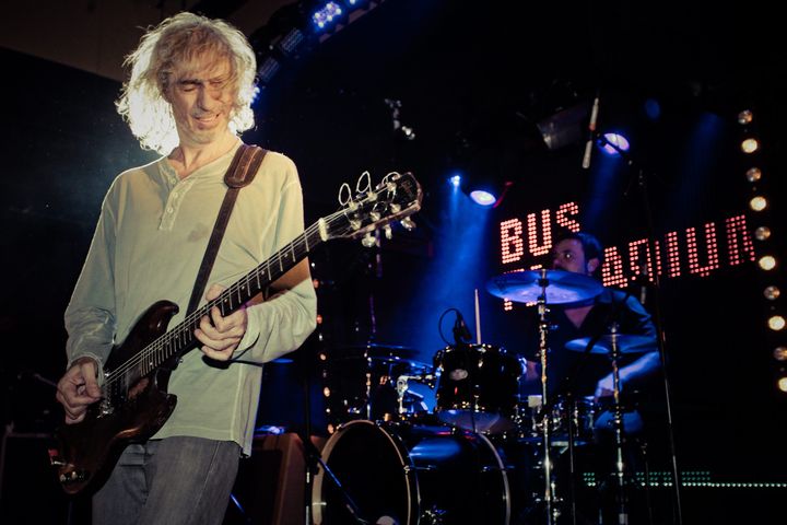 &nbsp;16 mars 2010, Louis Bertignac lors d'un concert près de 30 ans après la fermeture du Bus Palladium (BENJAMIN LEMAIRE / MAXPPP)