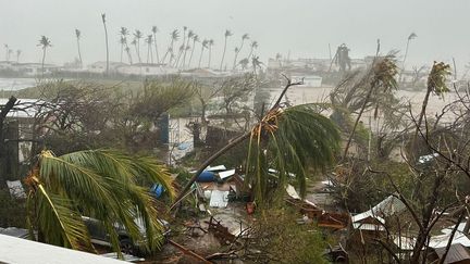 L'archipel de Saint-Vincent-et-les-Grenadines a enregistré des "vents catastrophiques", selon le NHC, comme en témoigne cette photo diffusée sur Facebook par le Premier ministre de Saint-Vincent-et-les-Grenadines, Ralph Gonsalves, le 1er juillet 2024. (RALPH GONSALVES)