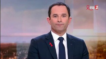 VIDEO. "J'irai jusqu'au bout", assure Benoît Hamon sur le plateau du "20 heures" de France 2