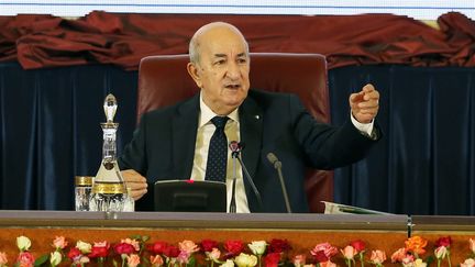 Le président algérien Abdelmadjid Tebboune, à Alger, le 25 septembre 2021. (BILLAL BENSALEM / NURPHOTO / AFP)