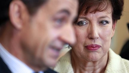 L'ancien pr&eacute;sident de la R&eacute;publique, Nicolas Sarkozy, et l'ex-ministre de la Sant&eacute;, Roselyne Bachelot, le 15 novembre 2011 &agrave; Bordeaux (Gironde). (REGIS DUVIGNAU / AFP)