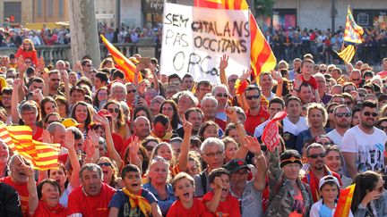 25 000 personnes se sont massées dans le centre-ville de Perpignan le 8 mai 2018 pour fêter le retour de l'USAP dans l'élite du rugby. (MICHEL CLEMENTZ / MAXPPP)