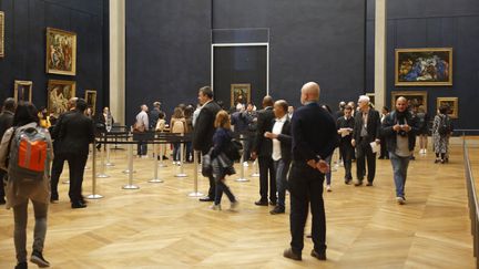 La Salle des Etats du musée du Louvre avec au fond La Joconde (ANTOINE MONGODIN)