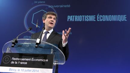 Arnaud Montebourg pr&eacute;sente sa feuille de route pour le redressement &eacute;conomique de la France, le 10 juillet &agrave; Bercy (ERIC PIERMONT / AFP)