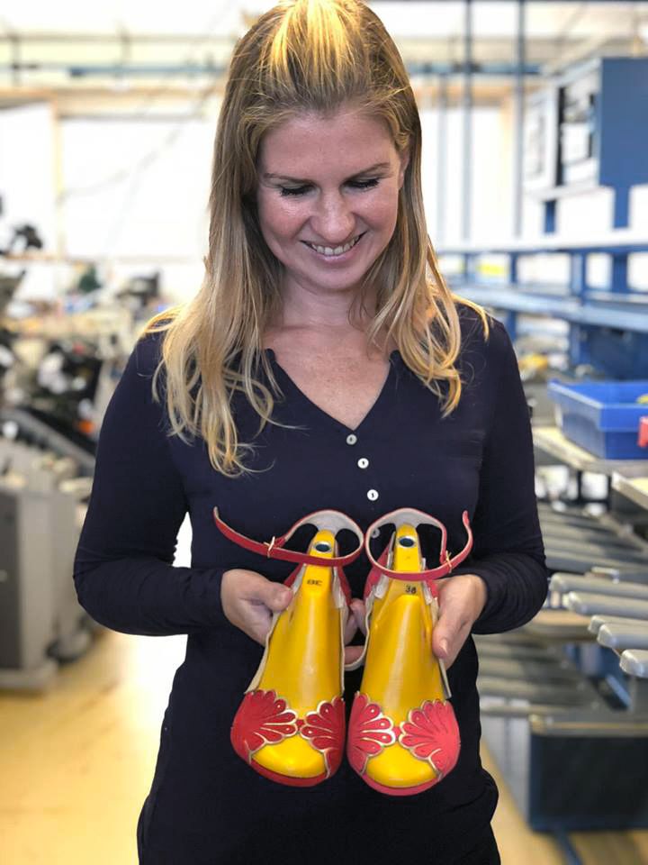 Sophie Engster, la fondatrice de la marque Chamberlan, dans son usine située dans le Périgord Vert (DR)