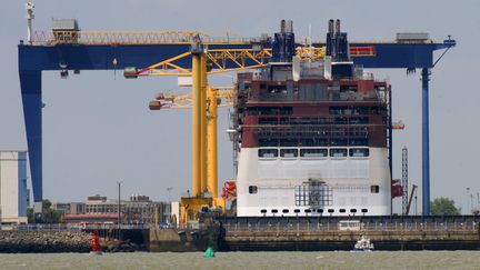 Un bateau en construction aux chantiers de Saint-Nazaire (Loire-Atlantique), le 25 f&eacute;vrier 2014. (HERVE RONNE / ONLY FRANCE)