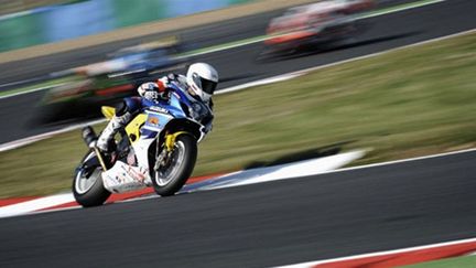 Anthony Delhalle sur la Suzuki N.1 à Magny-Cours