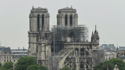 Notre-Dame de Paris, le 16 avril 2019, au lendemain de l'incendie. (BERTRAND GUAY / AFP)