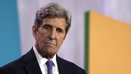 John Kerry, l'envoyé présidentiel spécial des Etats-Unis pour le climat, à Los Angeles, le 9 juin 2022. (ANNA MONEYMAKER / GETTY IMAGES NORTH AMERICA / AFP)