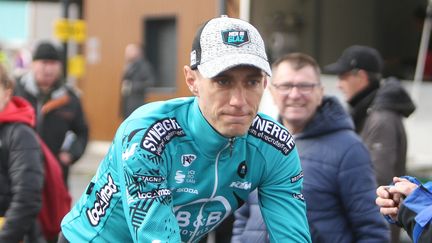 Pierre Rolland lors du Circuit de la Sarthe, à Sablé-sur-Sarthe, le 7 avril 2022. (LAURENT LAIRYS / AFP)