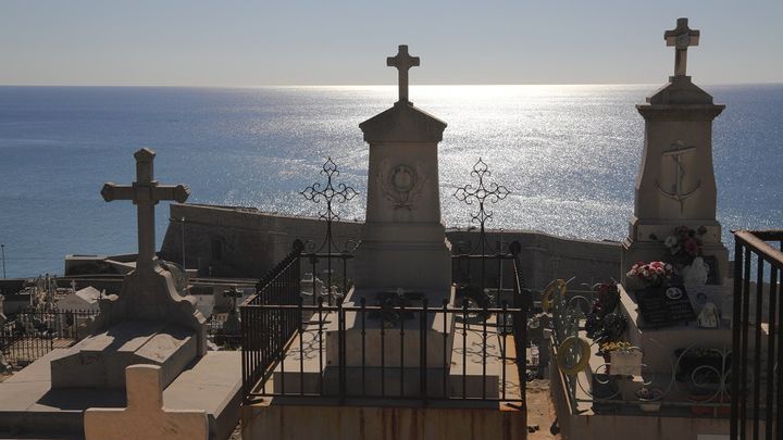 Le cimeti&egrave;re marin de S&egrave;te, dans l'H&eacute;rault. (NICOLAS THIBAUT / PHOTONONSTOP / AFP)