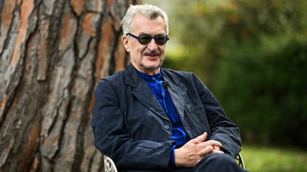 Wim Wenders lors de la 76e édition du Festival de Cannes en mai 2023. (AFP / JULIE SEBADELHA)