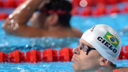 Cesar Cielo, double champion du monde du 50 nage libre, avec en arrière plan Florent Manaudou, champion olympique en titre