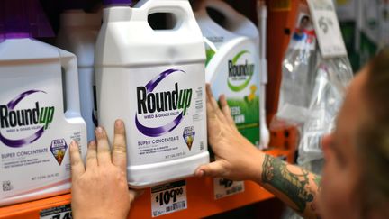 L'un des avocats mis en cause faisait partie de l'équipe de défense qui a fait condamner en août 2018 le fabricant du Roundup, l'entreprise Monsanto. (JOSH EDELSON / AFP)