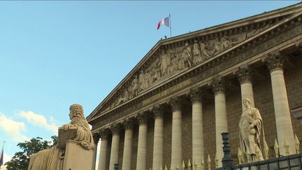 Réforme des retraites : Emmanuel Macron rouvre le dossier  (France 3)