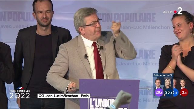 Jean-Luc Mélenchon répète ses consignes de vote : "il ne faut pas donner une seule voix à Mme Le Pen"