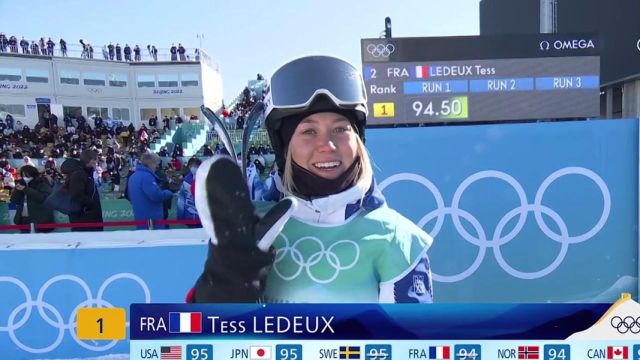 Tess Ledeux démarre parfaitement cette finale du Big Air avec un score de 94.50.