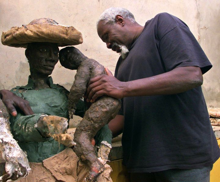 Ousmane Sow, en 2001 à Dakar
 (Seyllou / AFP)