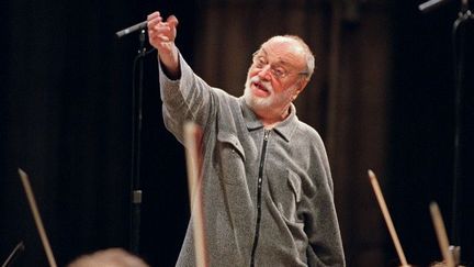 Kurt Mazur, en 2002 à la Basilique Saint-Denis
 (P.F. Colombier. AFP)