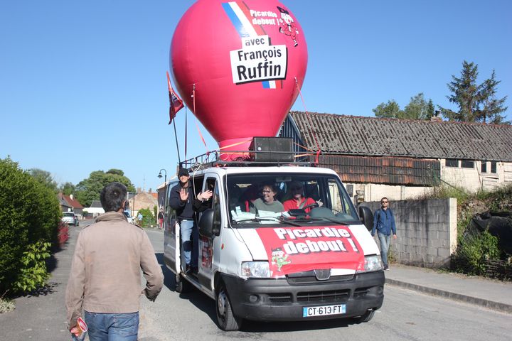 Folie autour des vieilles voitures neuves : on marche sur la tête !