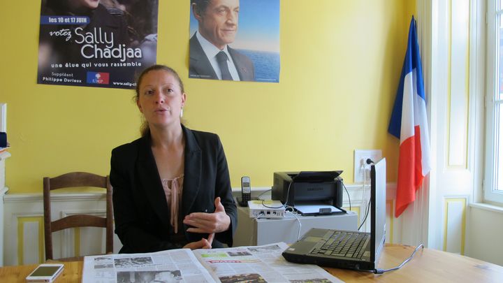 Sally Chadjaa, candidate de l'UMP dans la 1re circonscription de Charente-Maritime, &eacute;limin&eacute;e d&egrave;s le 1er tour, dans son QG &agrave; La Rochelle, le 13 juin 2012. (SALOME LEGRAND / FTVI)