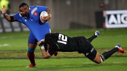 Les Bleus se sont inclin&eacute;s 24 &agrave; 9 contre la Nouvelle-Z&eacute;lande, le 22 juin 2013 &agrave; New Plymouth. (MARTY MELVILLE / AFP)