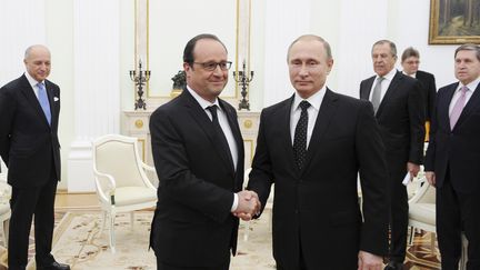 François Hollande et Vladimir Poutine à Moscou (Russie), le 26 novembre 2015. (REUTERS)