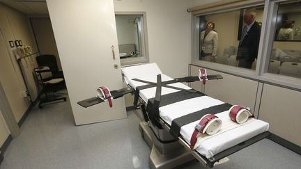 Une chambre de la mort dans laquelle sont exécutées des personnes condamnées à la peine capitale, dans une prison de l'Oklahoma, à McAlester, aux Etats-Unis, le 9 octobre 2014.&nbsp; (SUE OGROCKI / AP / SIPA)