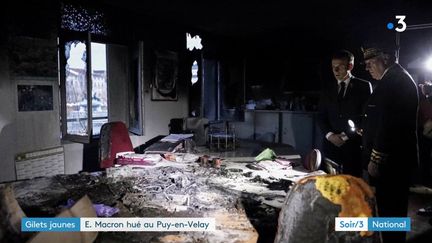 Emmanuel Macron dans la préfecture incendiée de Haute-Loire (France 3)