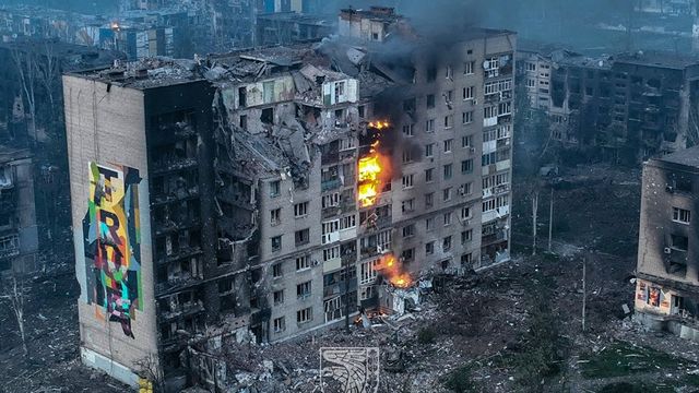 In this photo, still published by the Ukrainian army on May 21, 2023, we see a charred building, partly collapsed and still on fire.  (ARMED FORCES OF UKRAINE / AFP)