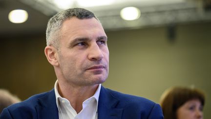 L'ancien boxeur et maire de Kiev Vitali&nbsp;Klitschko, au forum économique de Davos, le 25 mai 2022.&nbsp; (FABRICE COFFRINI / AFP)