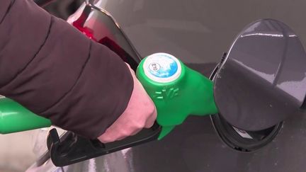 Prix du carburant : comment fonctionne la remise annoncée par l’État ?