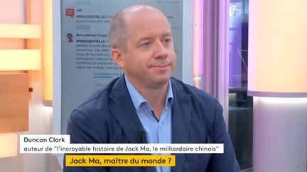 Invité de Jean-Paul Chapel dans ":L’éco" jeudi 27 avril, Duncan Clark, présente son livre : «&nbsp;L’incroyable histoire de Jack Ma le milliardaire chinois&nbsp;». (Ed. François Bourin). Jack Ma, fondateur d'Alibaba : le nouveau maître du monde&nbsp;? &nbsp; (FRANCEINFO)