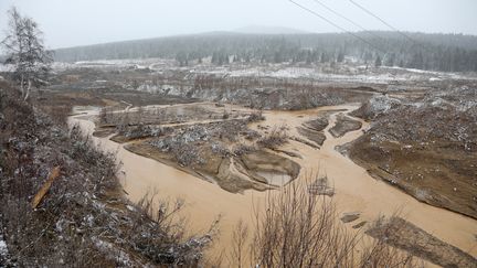 Des inondations causées par la rupture d'un barrage dans la ville de&nbsp;Shchetinkino (Russie), le 19 octobre 2019.&nbsp; (PRESS-SERVICE OF RUSSIAN EMERGENCY SITUATIONS / AFP)